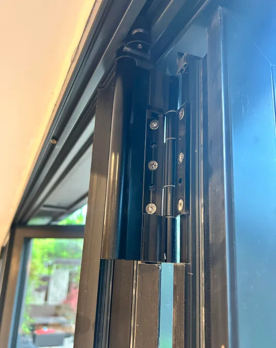 Commercial hinge service in Port St. Lucie